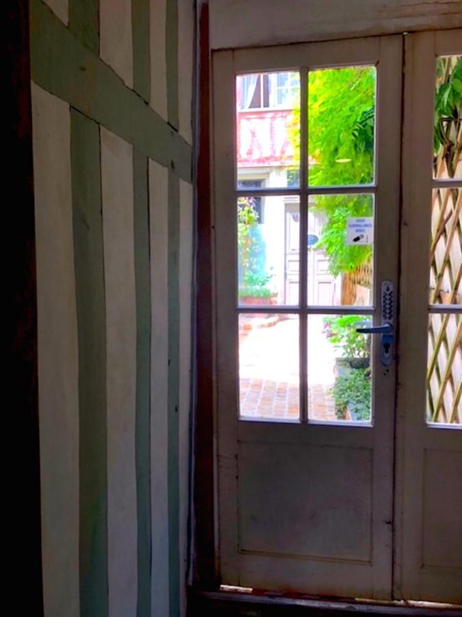 Atelier Des Glycines, Troyes Bouchon De Champagne, Sublime Site Patrimonial Appartement Buitenkant foto